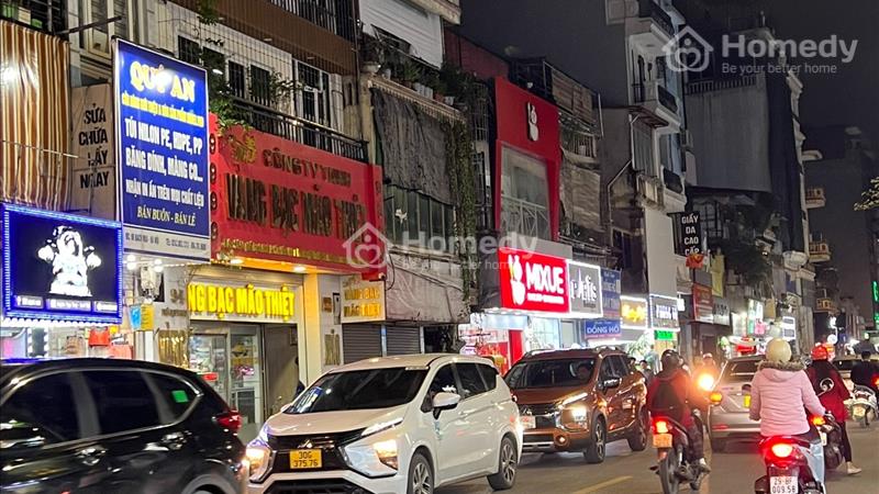 Bán nhà mặt phố Bạch Mai 212m2 nhà cấp 4, mặt tiền 9m, sổ đỏ vuông đẹp - Ảnh 1