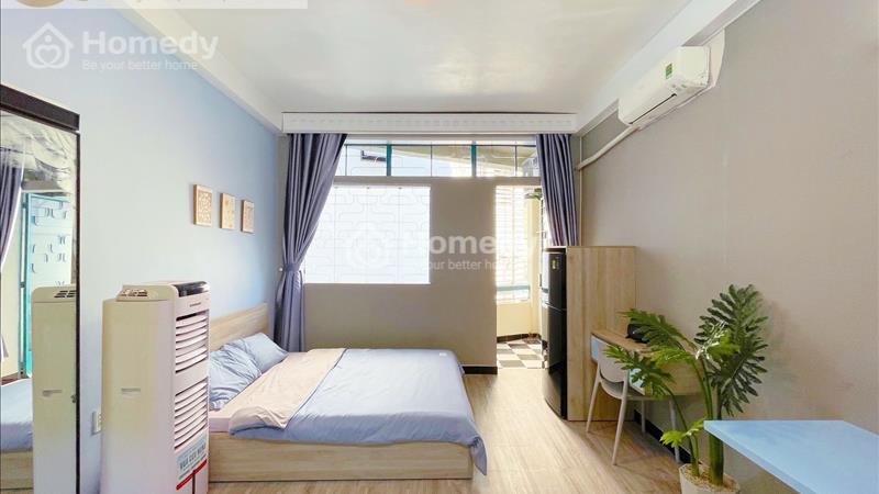 Studio ban công lớn full nội thất sát cầu Kiệu tại Quận 1 - Ảnh 1