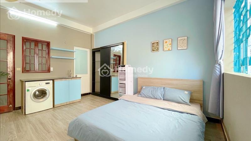 Studio ban công lớn full nội thất sát cầu Kiệu tại Quận 1 - Ảnh 2