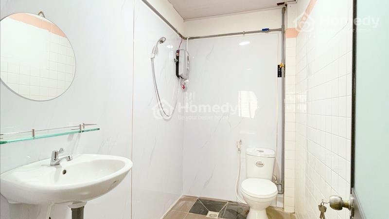 Studio ban công lớn full nội thất sát cầu Kiệu tại Quận 1 - Ảnh 5