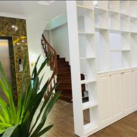 Bán nhà 38m2 xây 7 tầng phố Ngọc Thụy, Long Biên có thang máy, ô tô đỗ cửa 