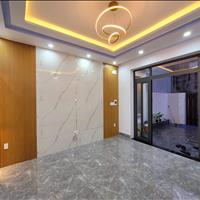 Gấp bán nhà đẹp giá rẻ, gần bến xe Đà Nẵng, Đại Học Sư Phạm.