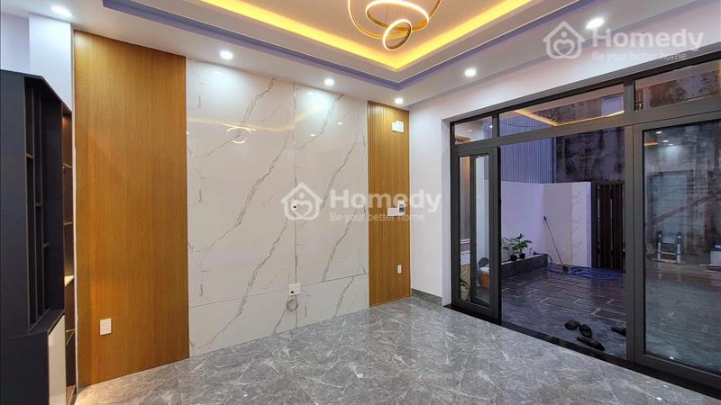 Gấp bán nhà đẹp giá rẻ, gần bến xe Đà Nẵng, Đại Học Sư Phạm. - Ảnh 1