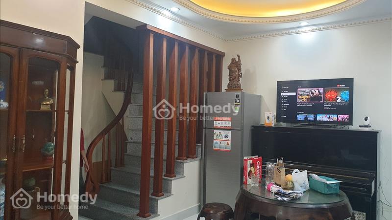 Bán nhà thái thịnh gần phố 51m2 4 tầng 5.x tỷ - Ảnh 1