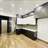  Nhà mặt phố siêu đẹp, thang máy cao tốc, giá nhỉnh 5 tỷ