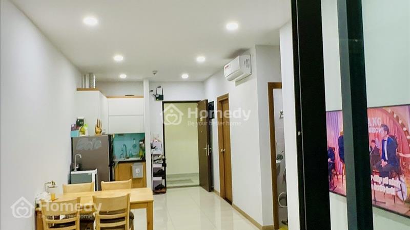 Căn hộ đang ở còn mới! diện tích 52m2 2pn2wc tầng cao thoáng view landmark 81 giá 1.63 tỉ - Ảnh 1