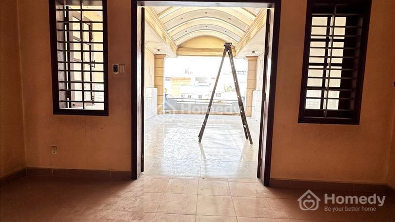Mặt Tiền Cộng Hoà 5x25m, 1trệt, Lửng, 3lầu. 7phòng. 7wc.  - Ảnh 8