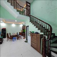 Bán nhà ngõ 298 Ngọc Hồi, hàng xóm Linh Đàm, cực nhiều tiện ích, ngõ thông, 35m, 5 tầng, 3.7 tỷ 
