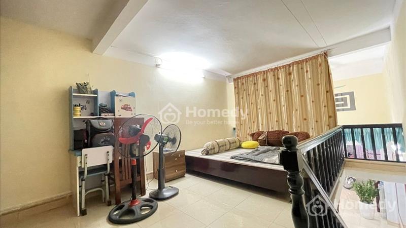 Bán nhà riêng Quận Đống Đa Ở luôn - Đủ công năng - Gần phố Đi lại thuận tiện. Giá thương lượng tốt. - Ảnh 3