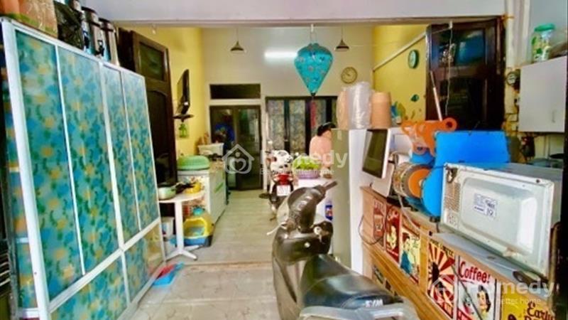 Nhà phố Trần Quốc Hoàn 75m2/54m2 4 tầng MT 4,7m  kinh doanh 19,3 tỷ - Ảnh 2