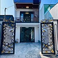Cần bán gấp nhà hoàn thiện gần Chợ Hưng Long - Bình Chánh