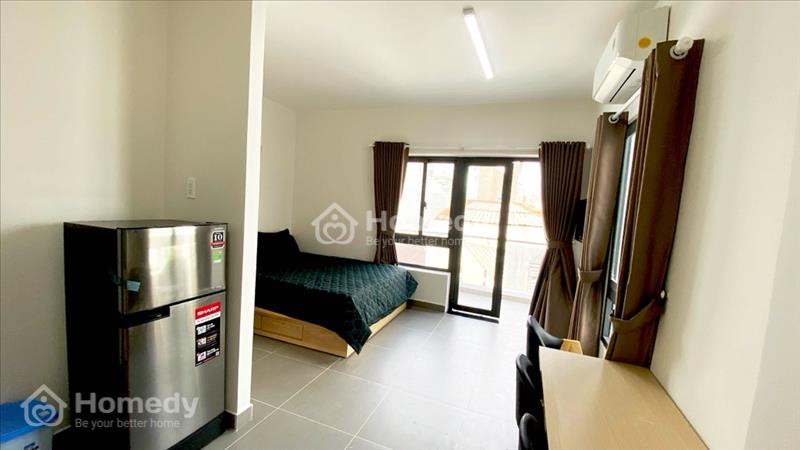 Trống sẵn căn ban công gần cầu Kênh Tẻ gần đại học Nguyễn tất Thành - Ảnh 1