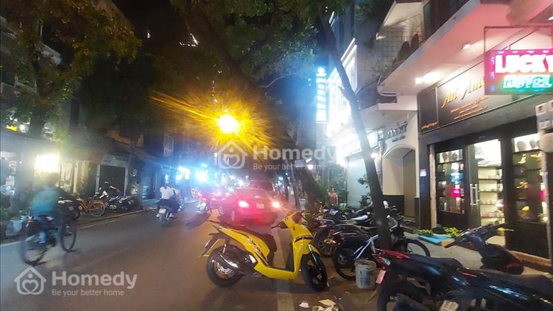 Vip, Bán nhà mặt phố Ngô Thì Nhậm_ Hoàn Kiếm 30M_ vỉa hè đá bóng _giá chỉ 15 tỷ. - Ảnh 2