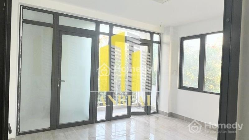 Tòa Nhà Hầm 4 Lầu Thang Máy Gần Trần Não Giá 70 Triệu - Ảnh 5
