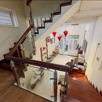 Bán nhà riêng Trung Kính lớn 42m2, 5 tầng còn mới, ô tô đỗ cửa, TM, 20m ra mặt phố giá 9.5 tỷ