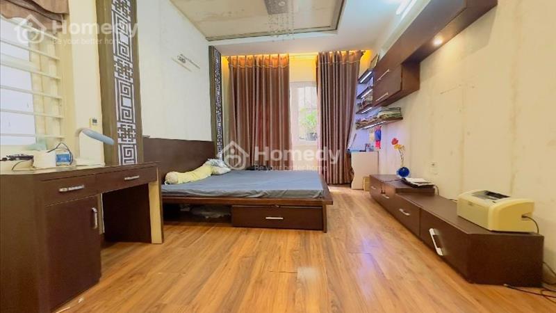 Bán nhà riêng Trung Kính lớn 42m2, 5 tầng còn mới, ô tô đỗ cửa, TM, 20m ra mặt phố giá 9.5 tỷ - Ảnh 3