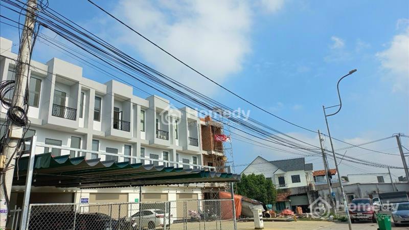 Bán lô đất ngay mặt tiền DT741 ngay chợ, kinh doanh buôn bán thuận lợi - Ảnh 2