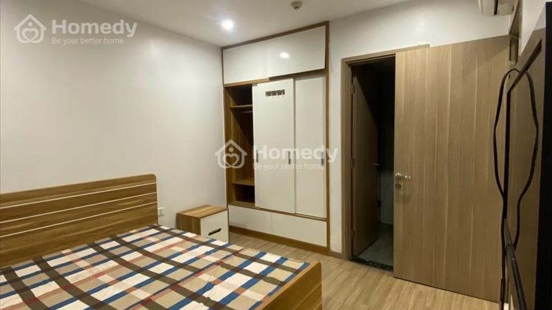 Cho thuê căn hộ 3 Ngủ GIÁ 11TR không bao phí, hướng Đông đầy đủ nội thất, vào ở được luôn - Ảnh 1
