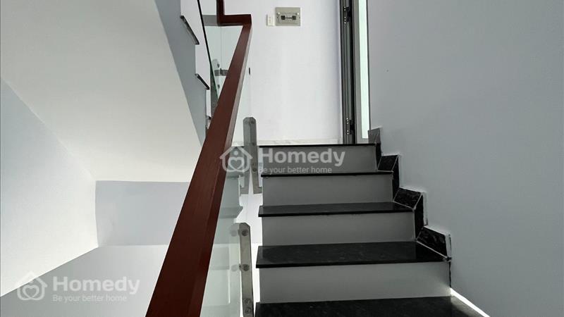 Nhà mới 100% cách chợ Hưng Long 200m 1 trệt 2 lầu - Ảnh 4