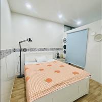 Giá Siêu Tốt - Căn 2 Phòng ngủ, phòng bếp, tại Phan Đình Phùng, Phú Nhuận