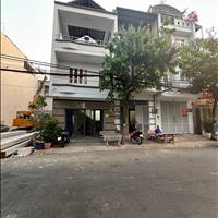 Nhà đẹp mặt phố