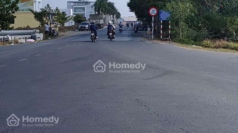 Đất Đô Thị ở trung tâm thị trấn 1ty4 - Mặt tiền DT 818 - Ảnh 1