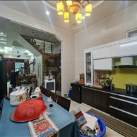 Bán nhà Nghĩa Tân, ô tô đỗ cửa, 5 tầng 52m2 giá 12 tỷ, Liên hệ Công Quỳnh: