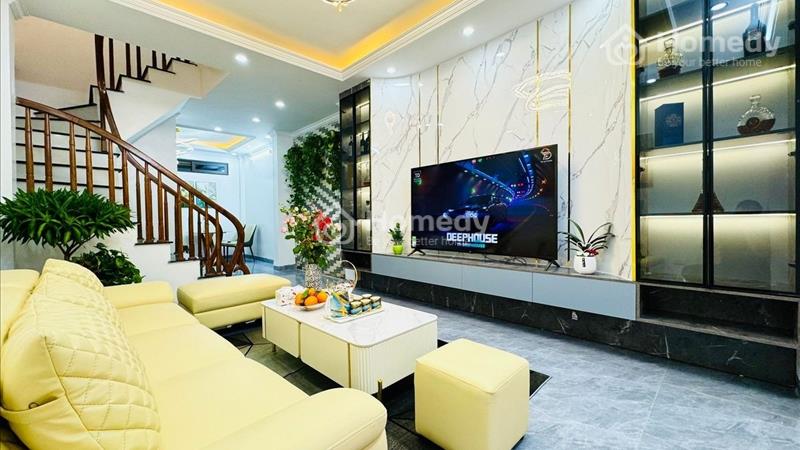 Bán Nhà Thái Hà, Đống Đa, GaRa ÔTô, Diện Tích 45m2, Mặt Tiền Nét 4m, 5 Tầng Mới Tinh, Gía Hơn 12Tỷ. - Ảnh 1