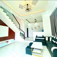 [Bán Gấp] Nhà 1 trệt 2 lầu cách chợ hưng long 200m giá 900tr liên hệ: 0382138722