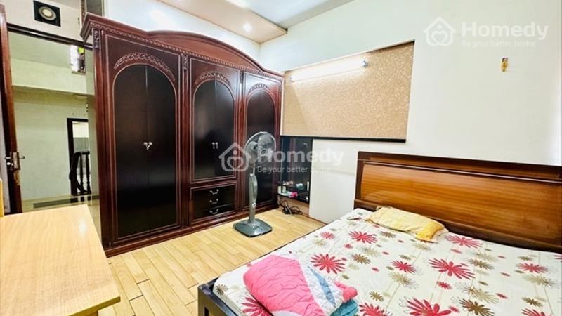 Chính chủ bán nhà mặt phố Tân Ấp vị trí trung tâm giá 8,6 tỷ - Ảnh 3