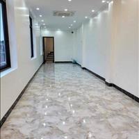 Chính chủ bán nhà mặt phố Quán Thánh mới đẹp kinh doanh tốt giá 31,5 tỷ