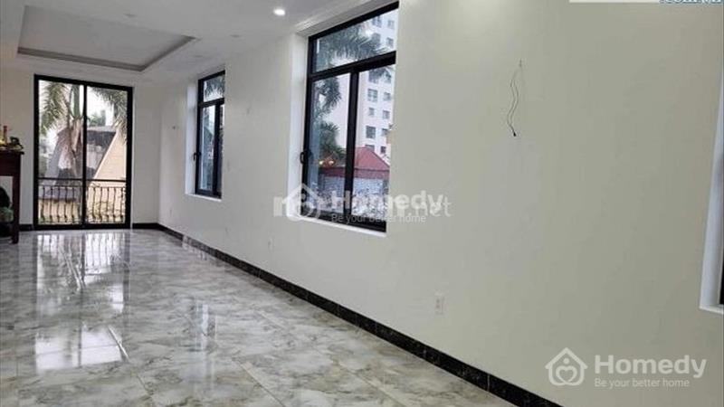 Chính chủ bán nhà mặt phố Quán Thánh mới đẹp kinh doanh tốt giá 31,5 tỷ - Ảnh 2