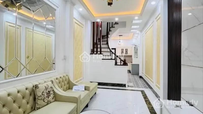 Trung tâm Đống Đa 53m2, nhiều phòng, vừa ở vừa cho thuê Chỉ 7.6 Tỷ - Vị trí gần ô tô  - Ảnh 1