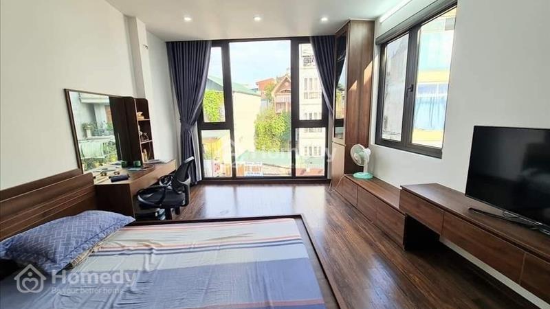 Bán nhà mặt phố Tân Mai DT gần 100 m2, mặt tiền rộng KD, lô góc - Ảnh 4