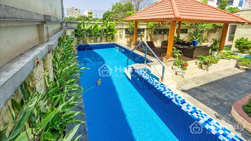 Bán Biệt thự 6 phòng ngủ nhìn ra núi và biển tuyệt đẹp ở Đà Nẵng - Ảnh 3