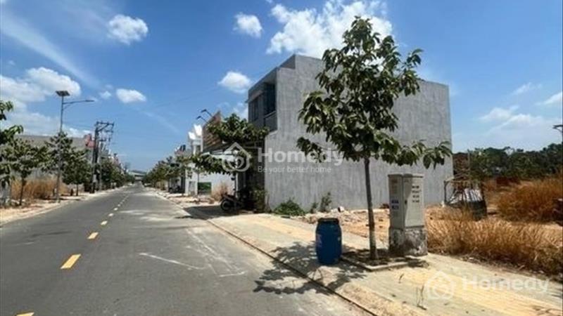 Cần ra gấp lô góc 2 Mặt tiền ngay Công AN thành phố Tân Uyên giá 750tr sở hữu - Ảnh 2