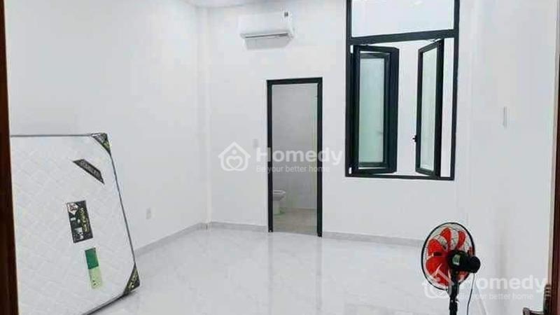 Cần tiền trả nợ bán nhà Lãnh Binh Thăng Q11 60m2 sổ riêng gần chợ , Giá 1Tỷ 070 ,Lh Bình 0705999523 - Ảnh 3