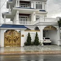 Cần bán gấp biệt thự sân vườn mặt tiền quốc lộ 724 thuộc Tân Hội -Đức Trọng 4000m chỉ 27 tỷ 