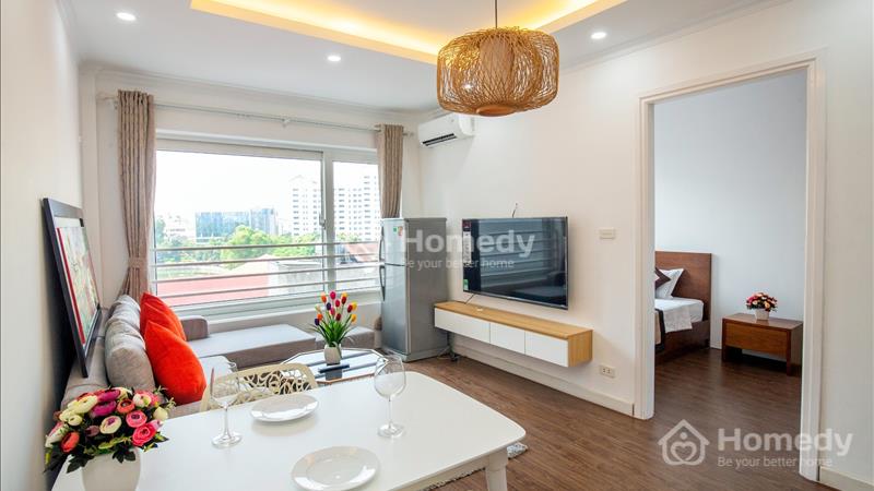 Cho thuê căn hộ dịch vụ 1 ngủ 60 m2 gần RMIT tại phố 523 Kim Mã. - Ảnh 1