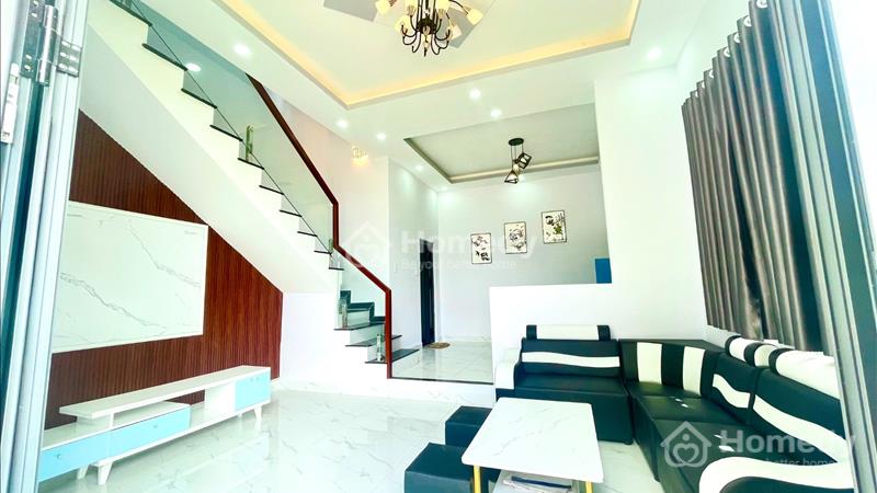 [Bán Gấp] Nhà 1 trệt 2 lầu cách chợ hưng long 200m - Ảnh 1