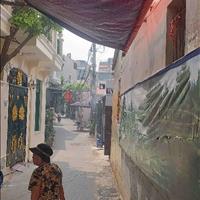 Xuân Đỉnh Ngoại Giao Đoàn, Cạnh Công Viên Hòa Bình, Ô tô Đỗ của