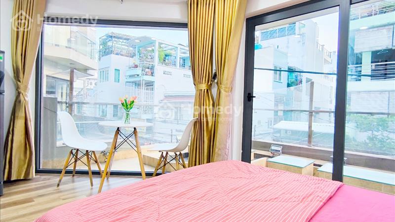 Cho Thuê Căn Hộ Ban Công, View Full Kính tại Đặng Văn Ngữ, hẻm thông Trường Sa, Quận Phú Nhuận. - Ảnh 1