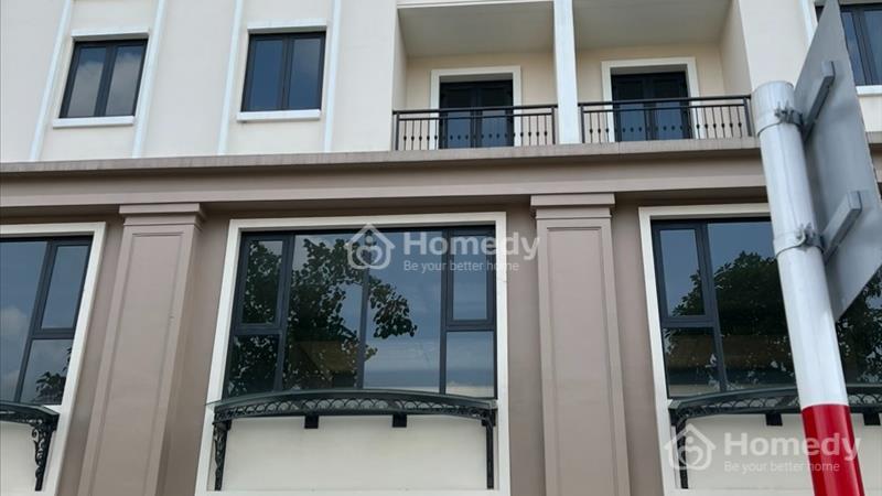 Bán shop 2 mặt tiền ĐLBM 110m trục chính đối diện tòa VP dự án Vinhomes Ocean Park 3 giá 25 tỷ - Ảnh 2