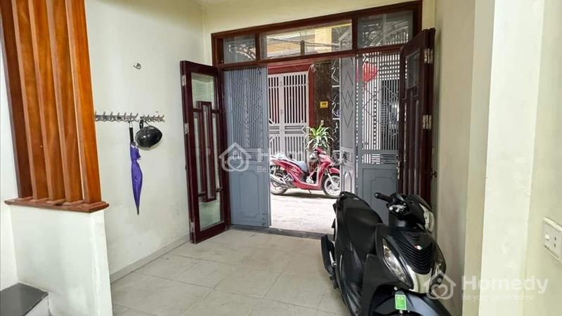 Bán nhà phân lô Đền Lừ 35m2 xây 5 tầng ngõ thông ô tô - Ảnh 1