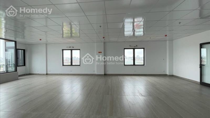 Cho Thuê Nhà Mặt Tiền Nguyễn Tất Thành Ngang 28m - Ảnh 2