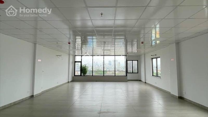 Cho Thuê Nhà Mặt Tiền Nguyễn Tất Thành Ngang 28m - Ảnh 3