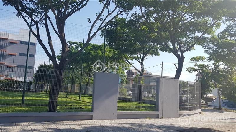 Gia đình bán lỗ lô đất 300m2 đường 17.5m đẹp vuông vức, sổ sách đầy đủ giá chỉ 23tr/m2 - Ảnh 6