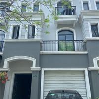 giá cắt lỗ còn 8 tỷ thấp hơn giá hợp đồng  .Grand bay Hạ Long cách bãi biển 100m