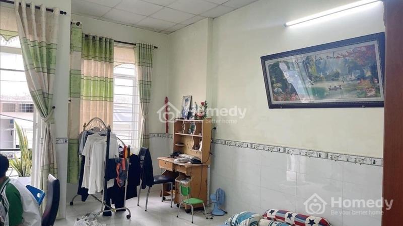Kẹt tiền bán gấp 58m2 , nhà 1 lầu Bùi Văn Ba , Q7 ngay chợ bVB - Giá 940 Triệu , Lh Bình 0705999523 - Ảnh 1