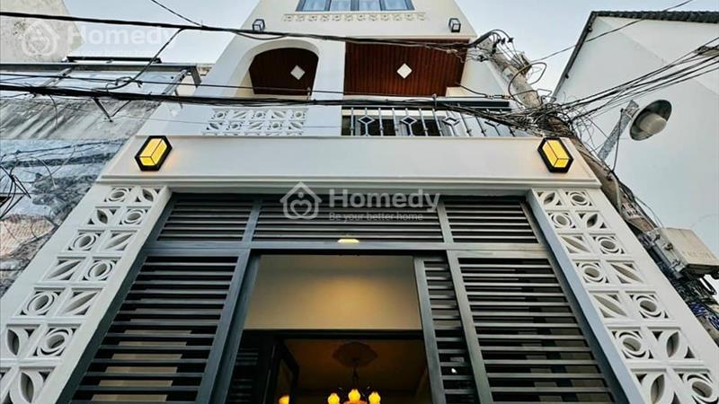 Bán gấp nhà ngay chợ Bình Chánh, DT 100m2, 1 trệt 2 lầu - Ảnh 1